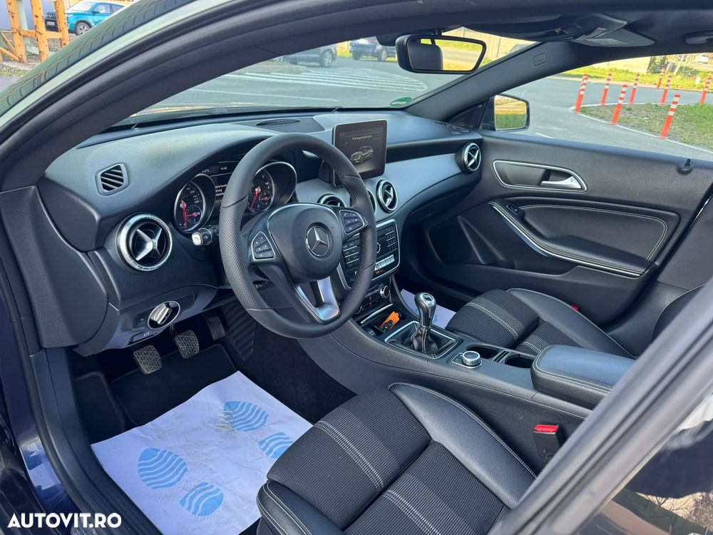 Mercedes-Benz CLA - 9