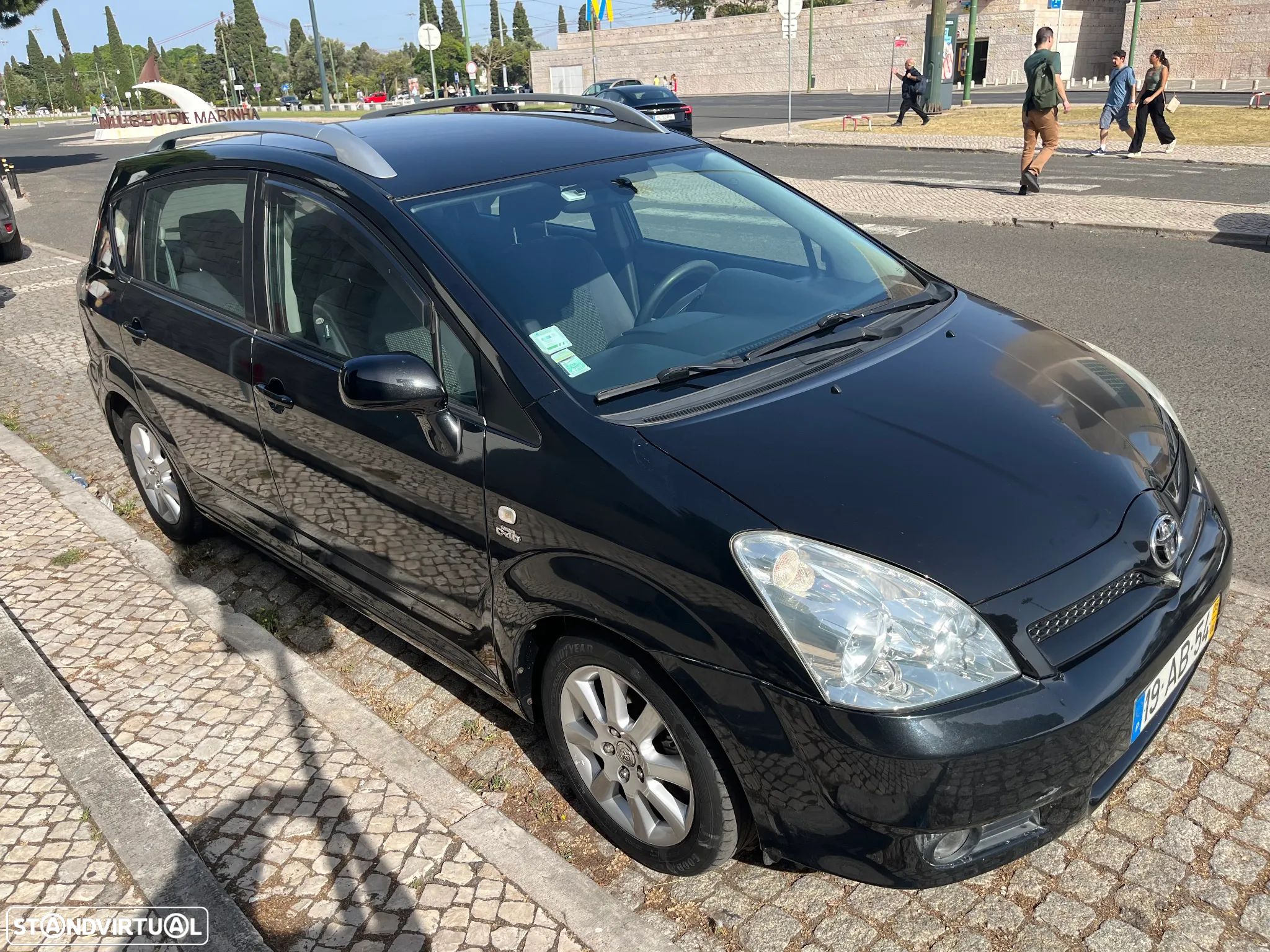 Toyota Corolla Verso 2.0 D-4D - 1