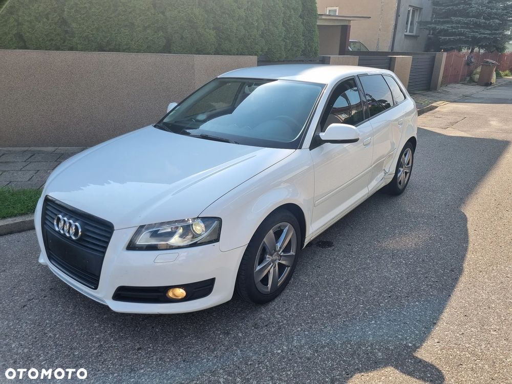 Audi A3 Sportback 1.4 TFSI Attraction - 4