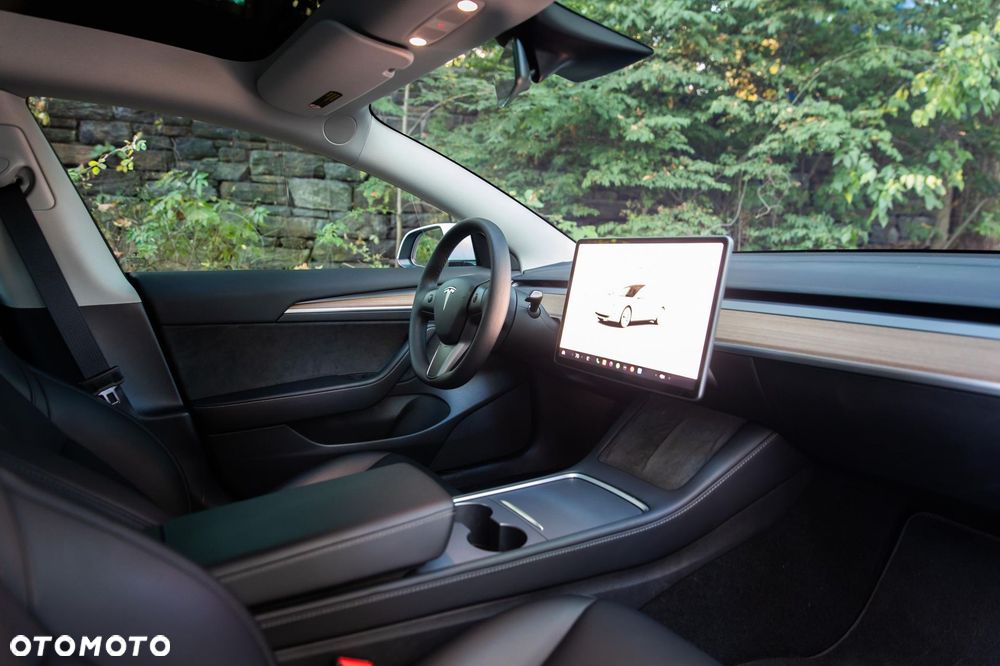 Tesla Model 3 Long Range AWD Premium - 13