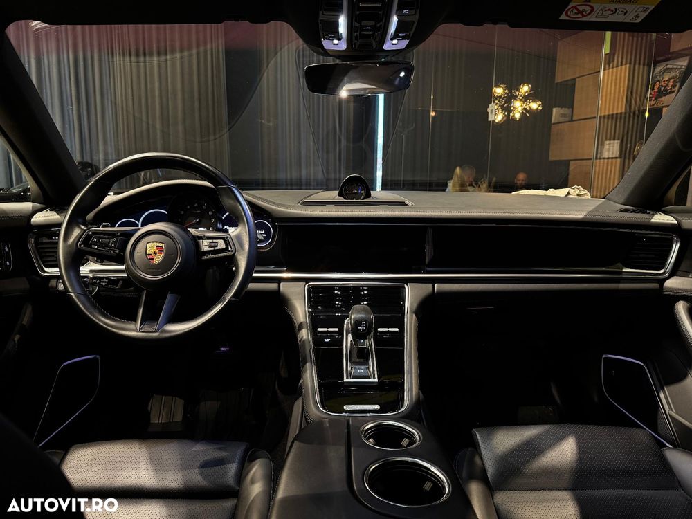 Porsche Panamera 4 - 26
