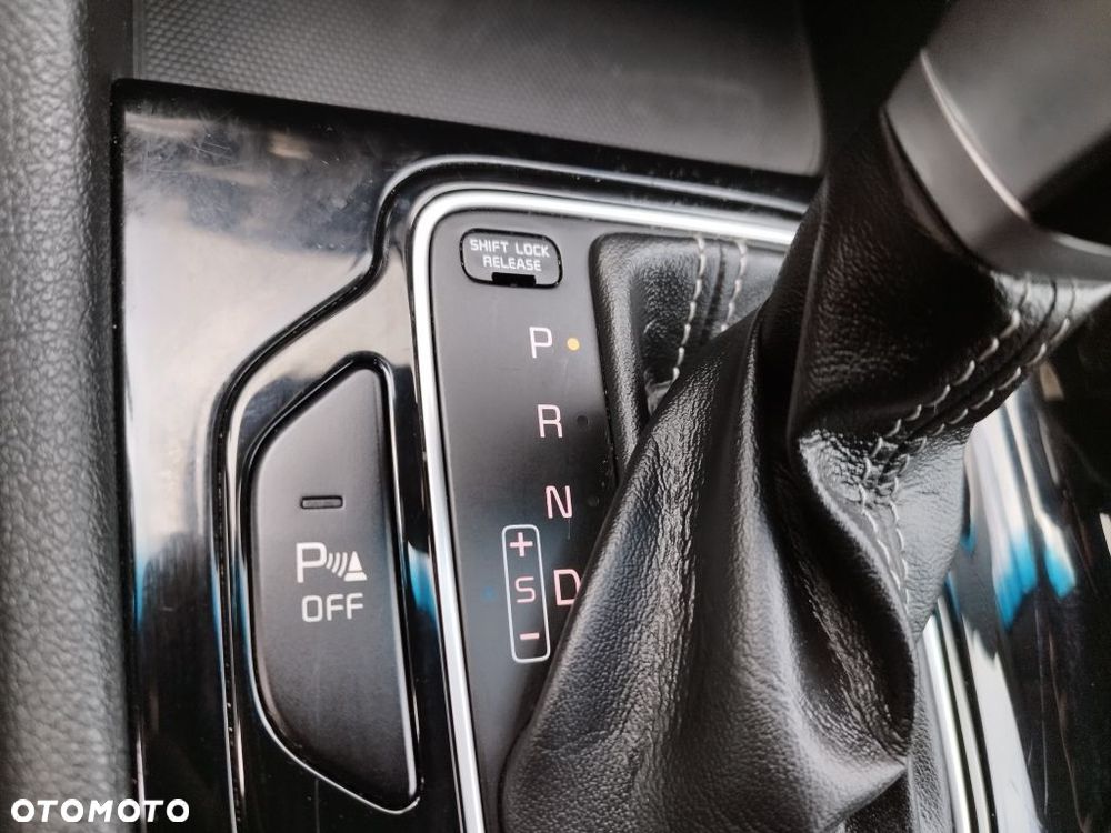 Kia Niro 1.6 GDI HEV 2WD OPF Edition 7 - 27