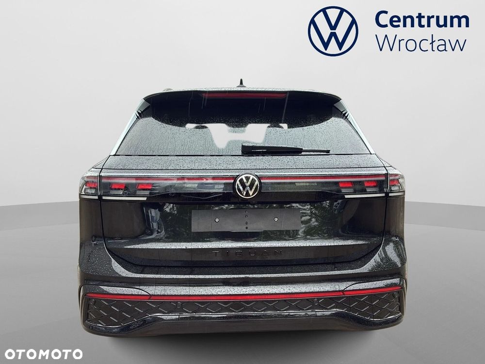Volkswagen Tiguan - 10