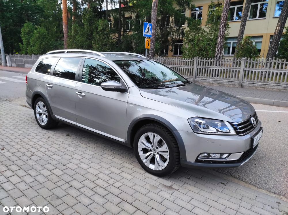 Volkswagen Passat 2.0 TDI BMT 4Mot Highline DSG - 12