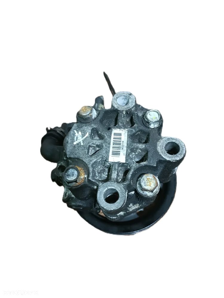 TOYOTA AVENSIS T25 03-09 2,0 D4D pompa wspomagania  * - 5