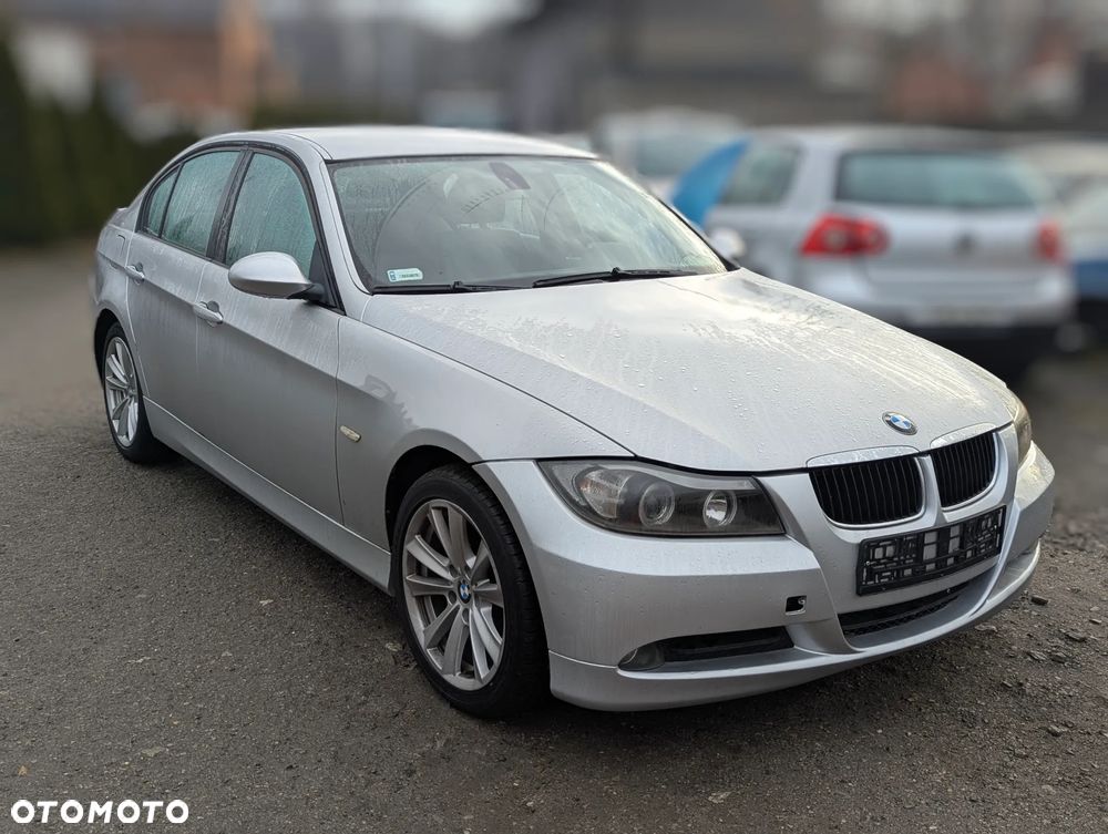 BMW 318D E90 2.0D M47N2 2005 na części - 3