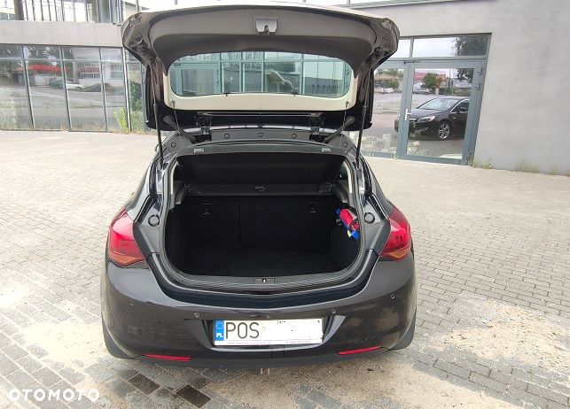 Opel Astra 1.7 CDTI DPF Cosmo - 2