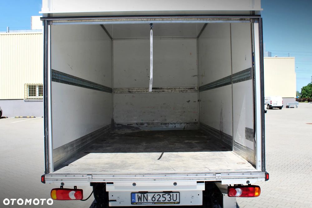 Renault Master kontener Gruau 9eup + winda BAR 750kg - 22