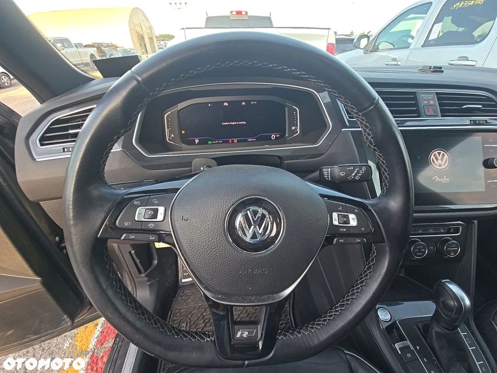 Volkswagen Tiguan - 9