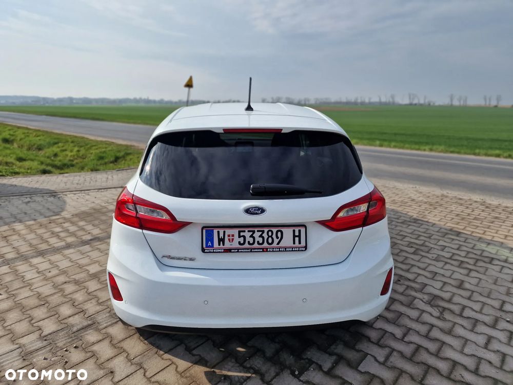 Ford Fiesta 1.0 EcoBoost S&S TREND - 12