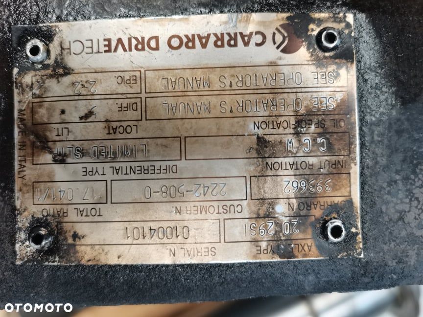 Steyr CVT 6195 {Wahacz dolny osi Carraro 12047 12048} - 6