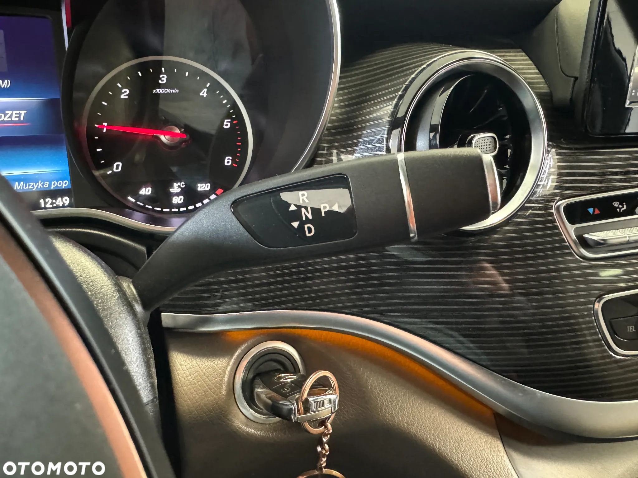 Mercedes-Benz Klasa V 300 d Avantgarde 9G-Tronic (d³ugi) - 16
