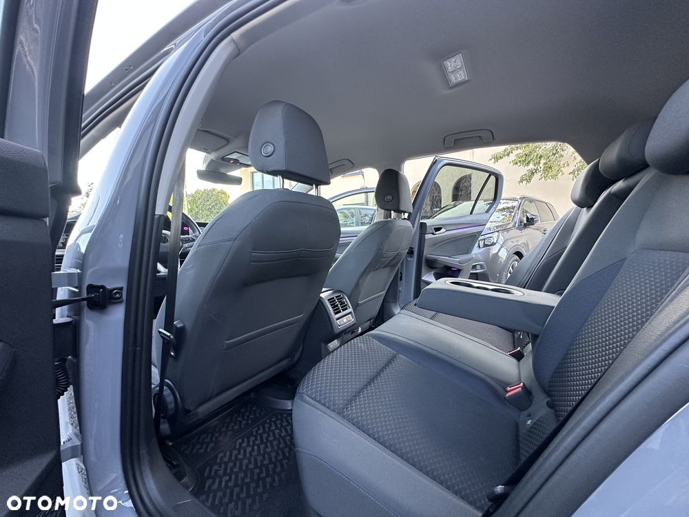 Volkswagen Golf 1.5 TSI EVO United - 19