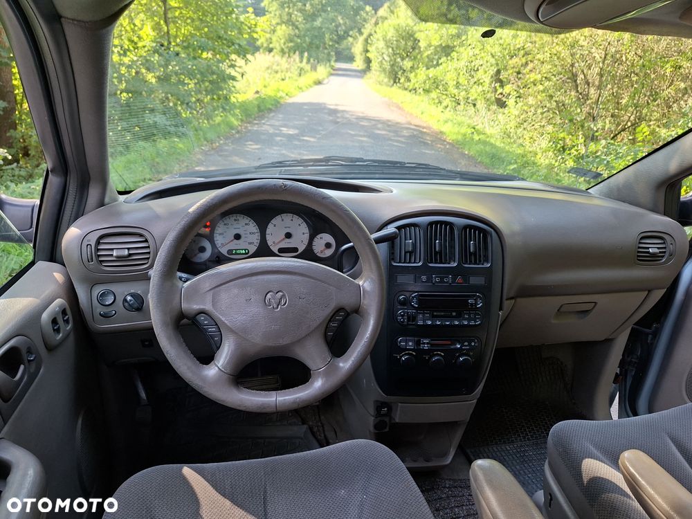 Chrysler Grand Voyager 3.3 LX - 30