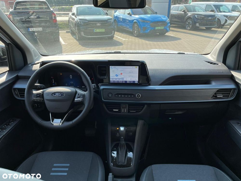 Ford Tourneo Courier - 28