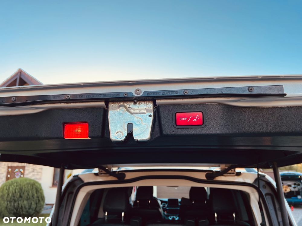 Mercedes-Benz Klasa V 250 d 4-Matic Avantgarde 7G-Tronic - 34