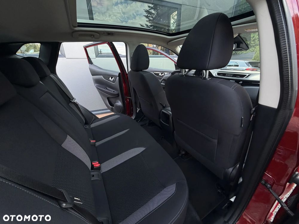 Nissan Qashqai 1.3 DIG-T N-Connecta - 17