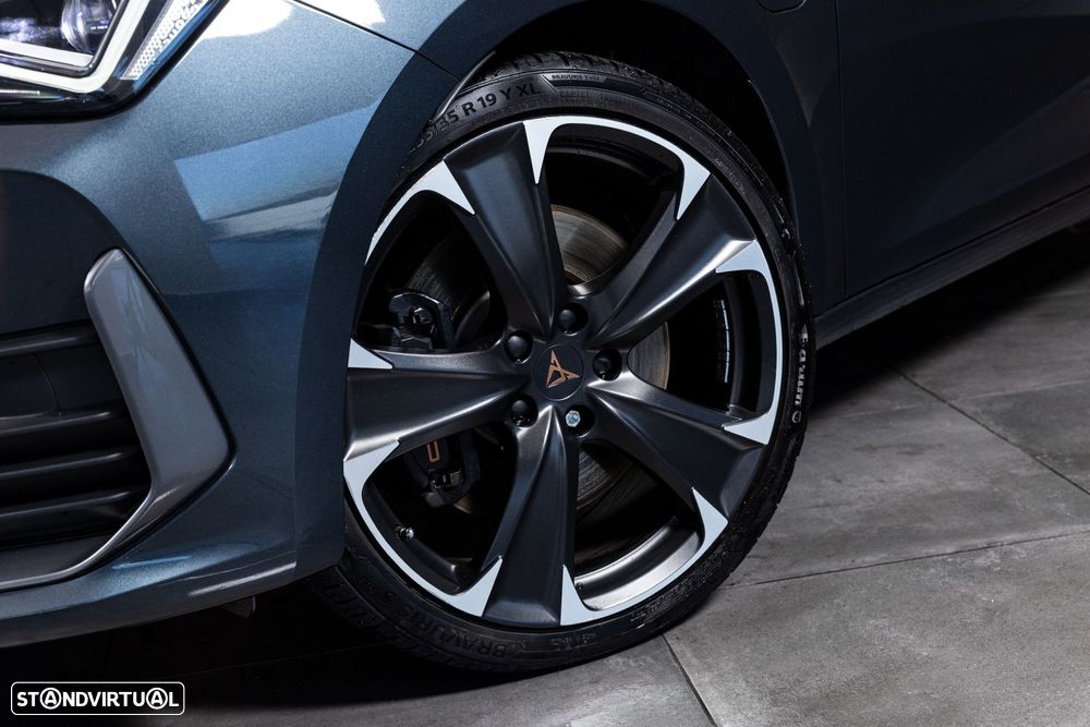 Cupra Leon ST 1.4 e-Hybrid MID DSG - 6