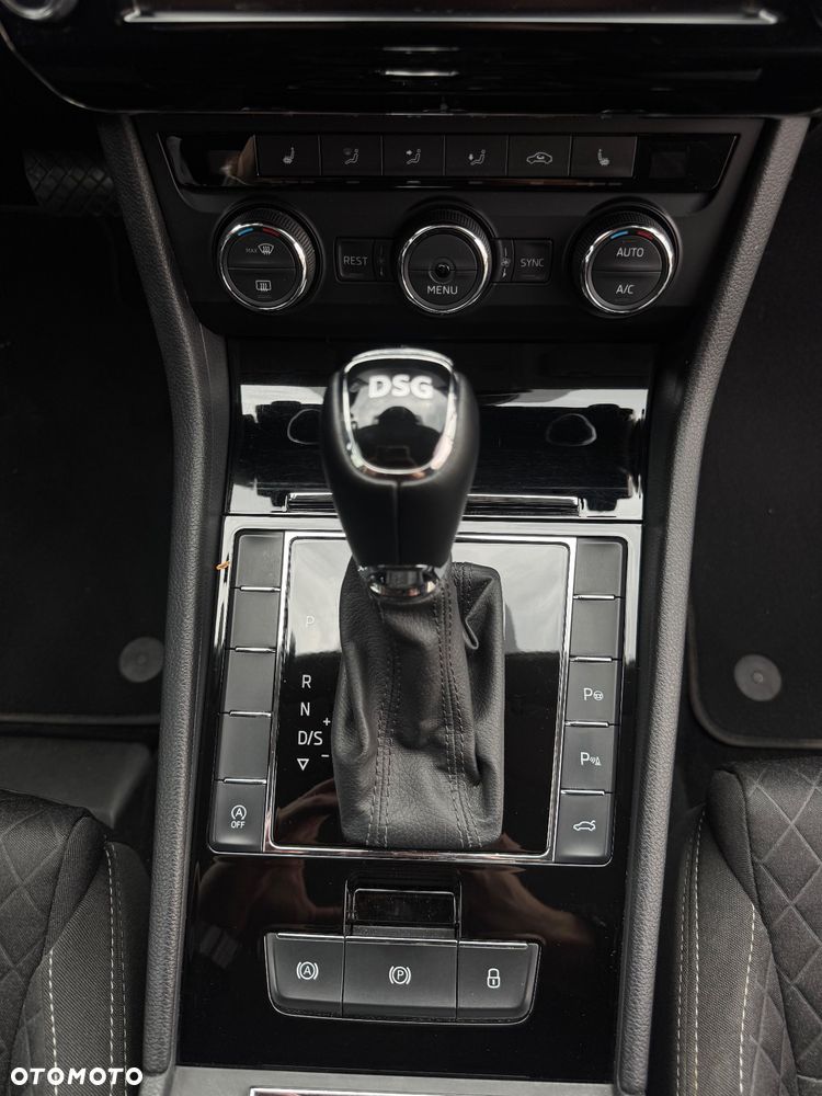 Skoda Superb 2.0 TDI Active DSG - 14