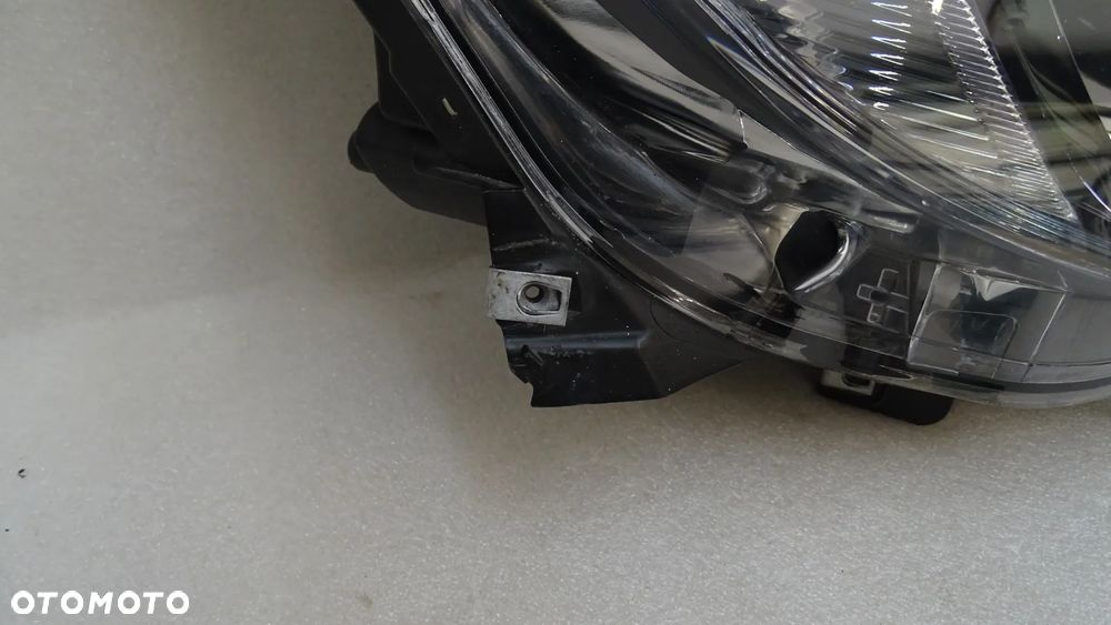 OPEL ASTRA J, IV - lampa przednia prawa - 5