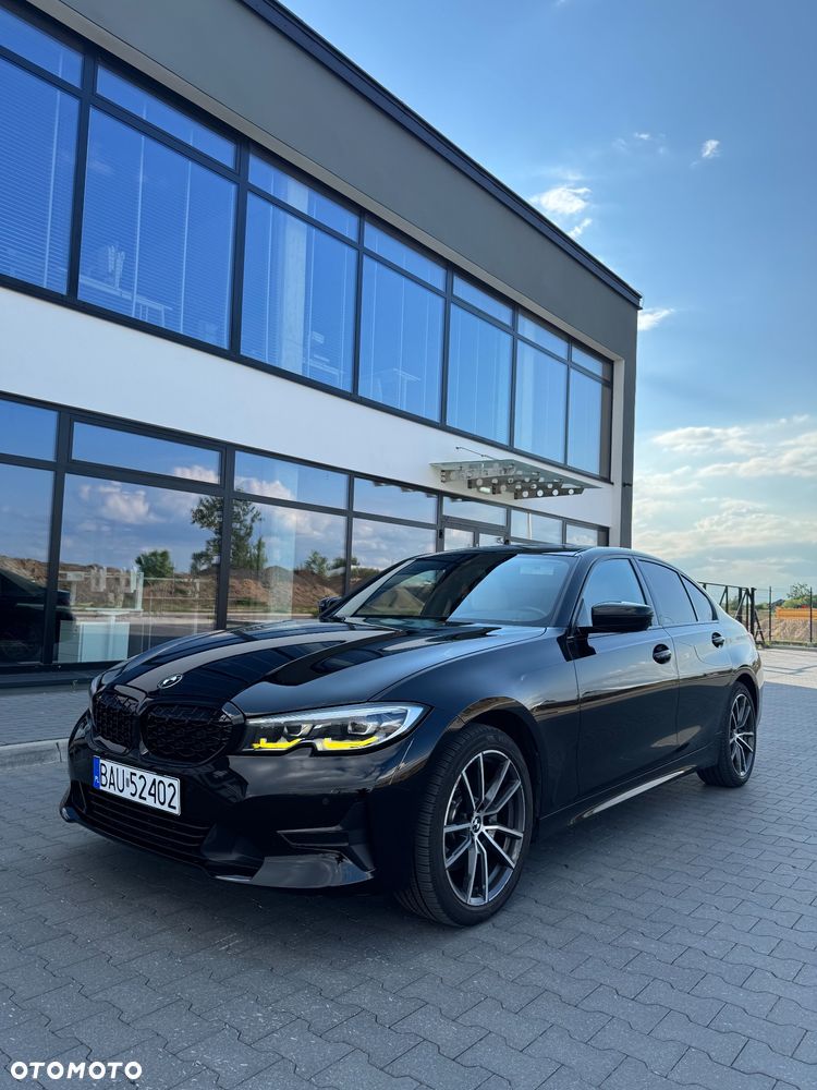 BMW Seria 3 330i xDrive Sport Line - 3