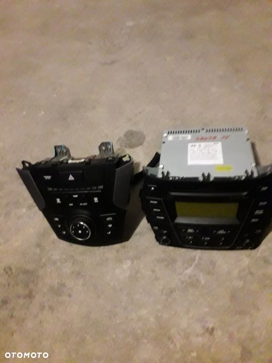 Hyundai Santa Fe III radio - 1