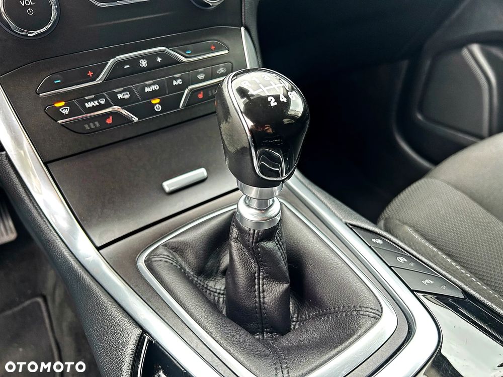 Ford S-Max 2.0 TDCi Titanium - 32