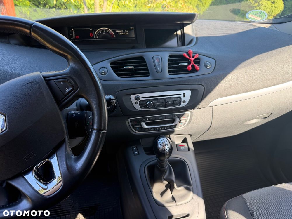 Renault Scenic - 12