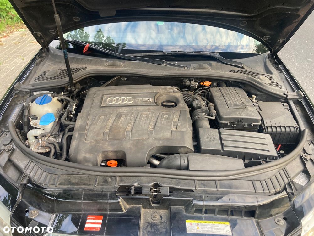 Audi A3 Sportback 1.6 TDI DPF S tronic Ambiente - 16