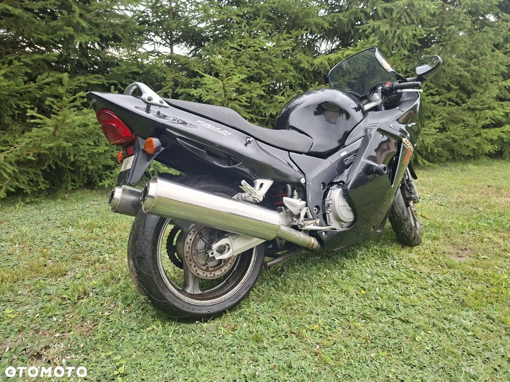 Honda CBR - 8
