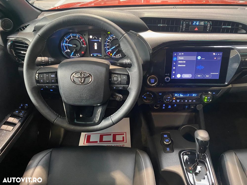 Toyota Hilux 2.8D 204CP 4x4 Double Cab AT MHEV Invincible - 14