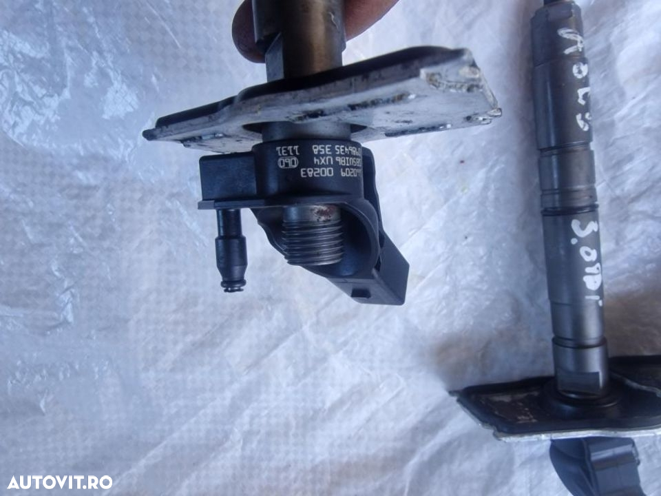 Injectoare/injector Audi a8d3, a6 c6 motor 3.0 tdi - 4