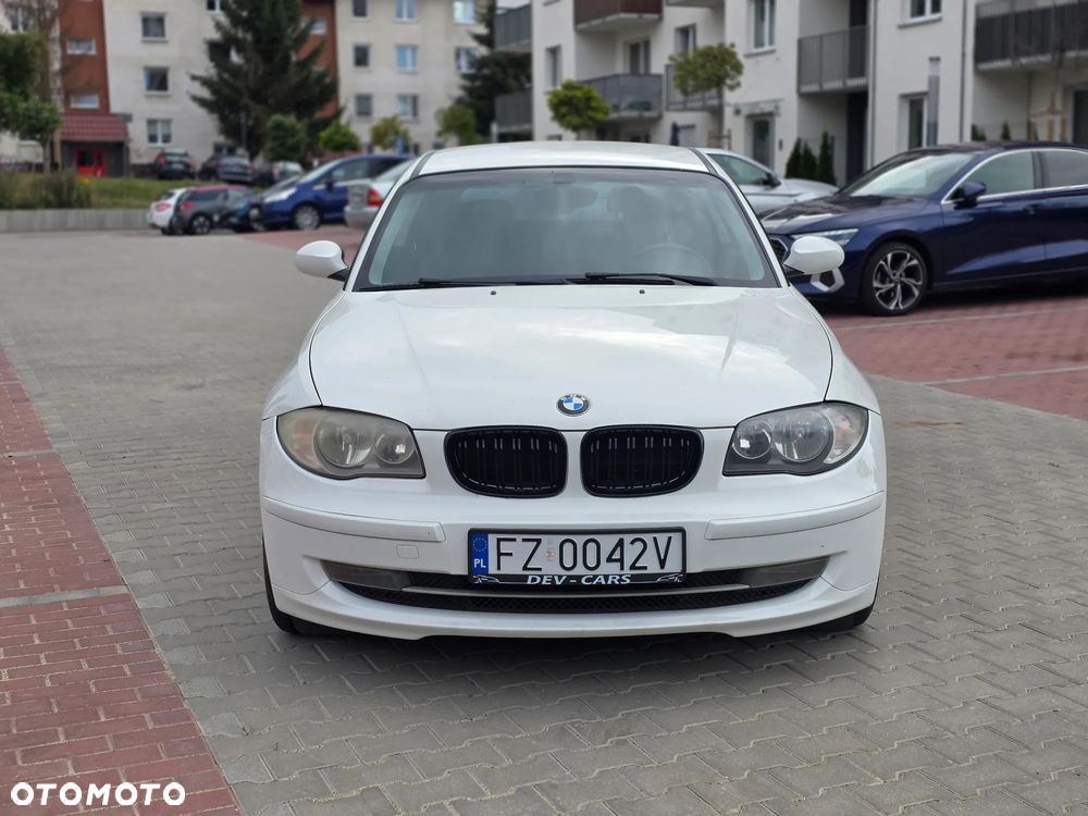 BMW Seria 1 118i Edition Sport - 12
