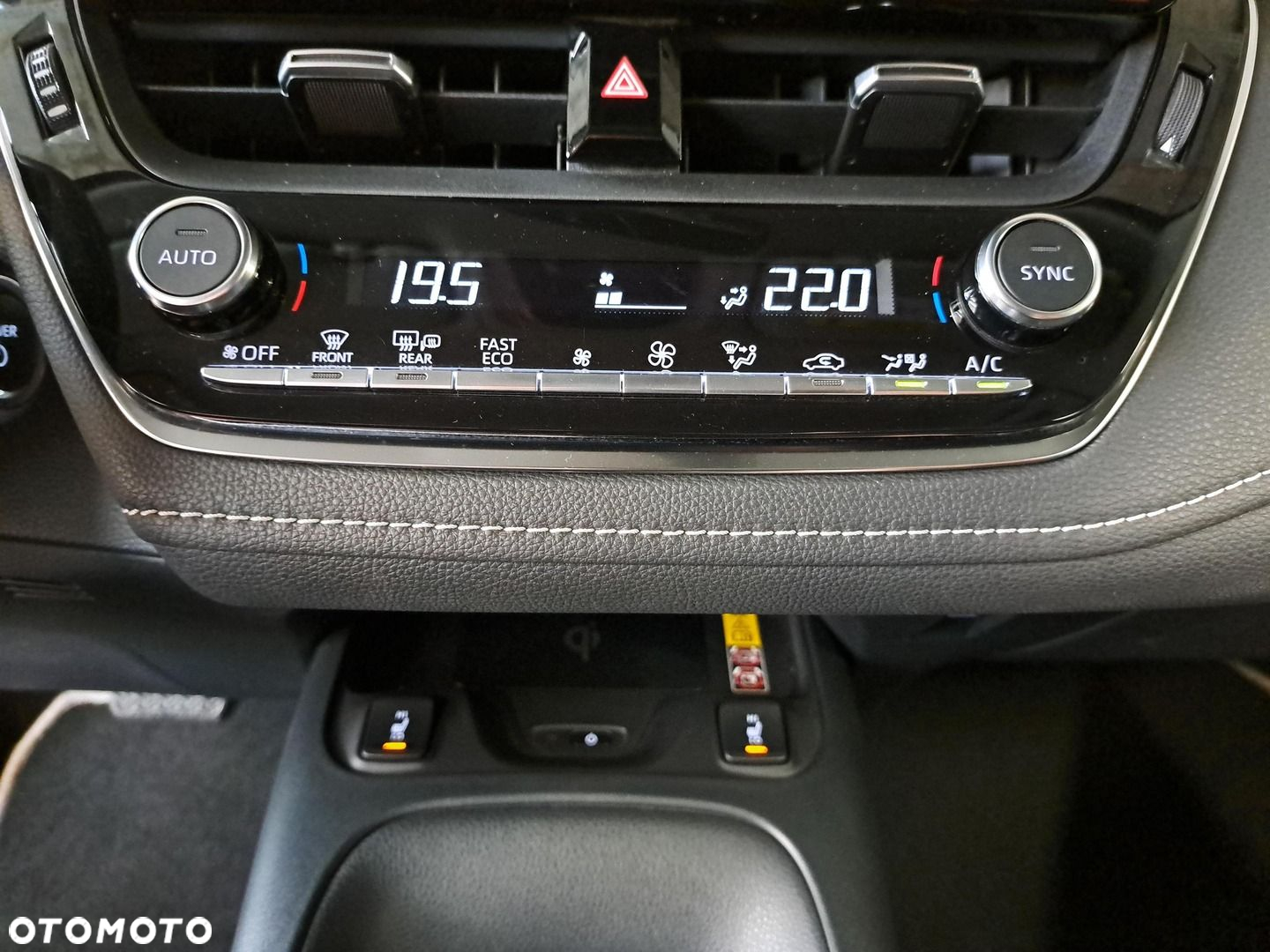 Toyota Corolla 1.8 Hybrid Comfort - 25