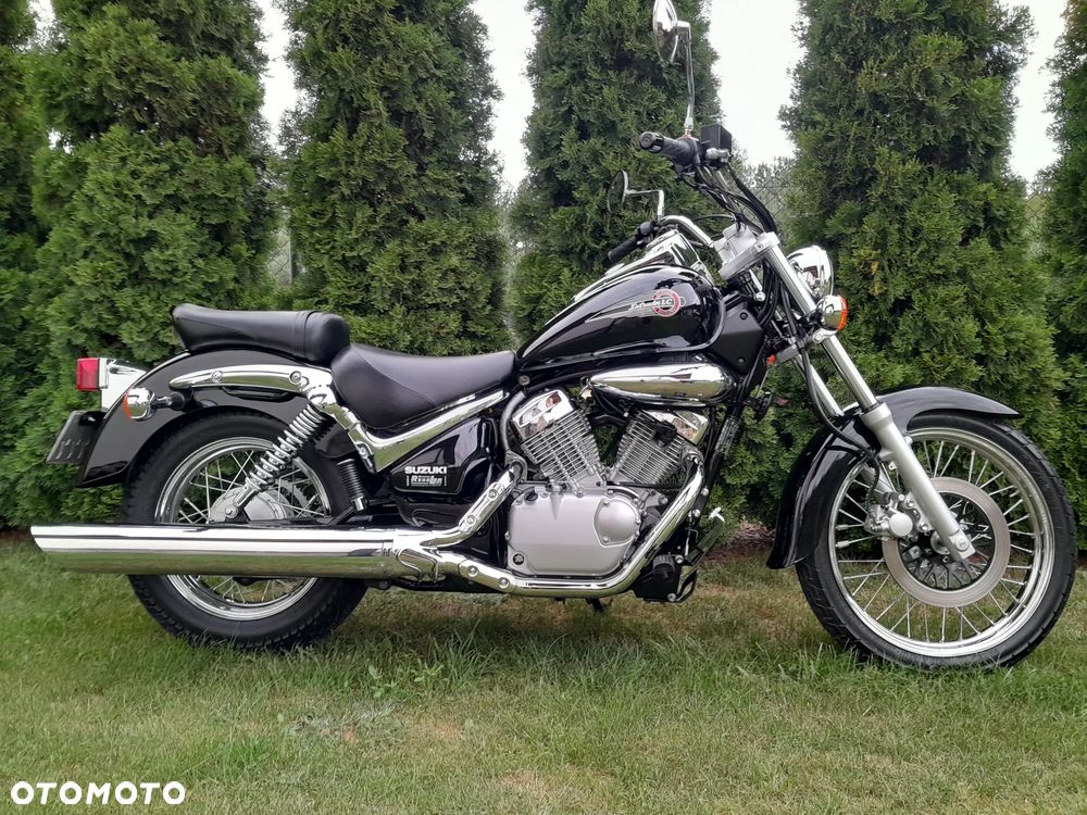 Suzuki Intruder - 6