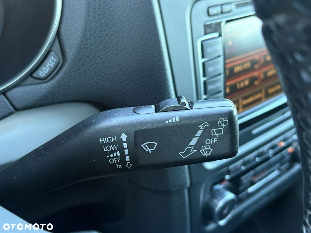Volkswagen Golf - 26