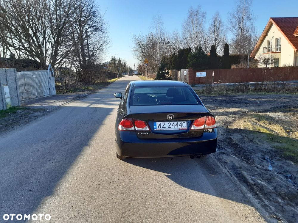 Honda Civic 1.8 Base - 11