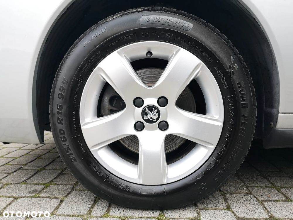 Peugeot 3008 HDi 150 Allure - 37