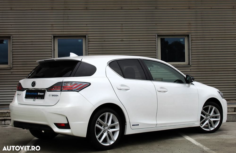 Lexus CT 200h Executive Line - 4