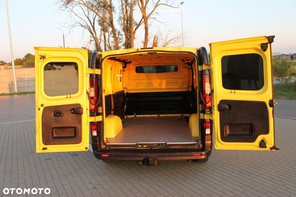 Nissan NV 300 - 13