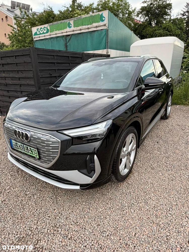 Audi Q4 e-tron 35 52kWh S Line - 1