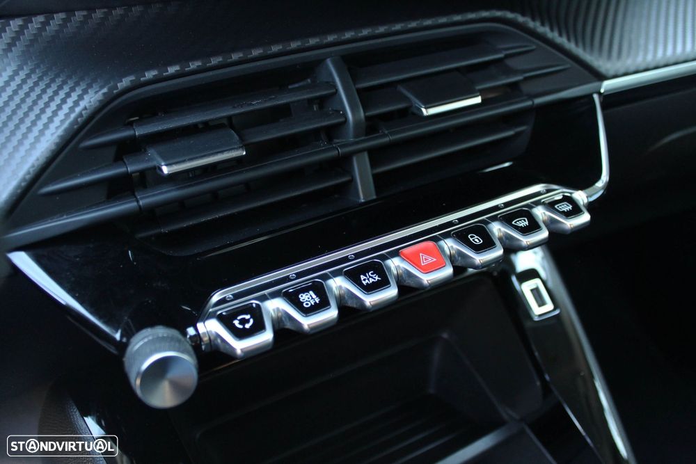 Peugeot 208 1.2 PureTech Active - 19
