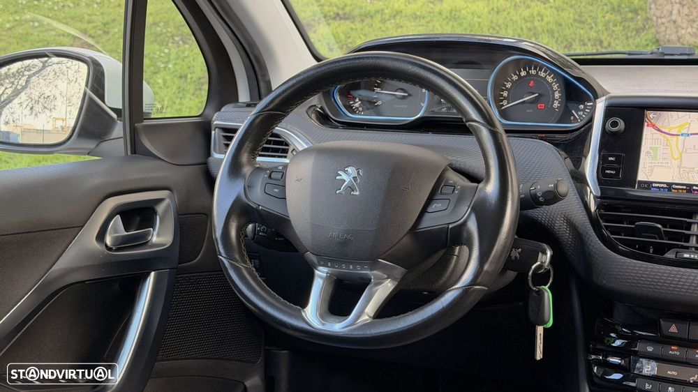 Peugeot 2008 1.2 PureTech Allure - 18