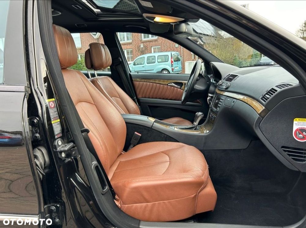 Mercedes-Benz Klasa E 320 CDI 4-Matic T Avantgarde - 8