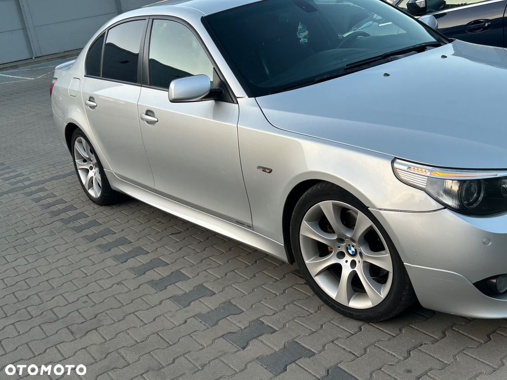BMW Seria 5 525i - 1