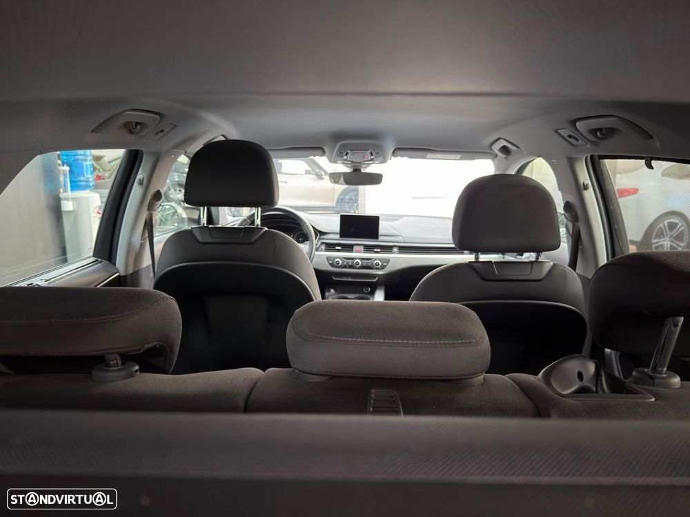 Audi A4 Avant 35 TDI S tronic - 45