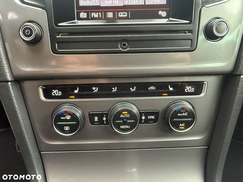 Volkswagen Golf 1.6 TDI BlueMotion Technology Lounge - 27