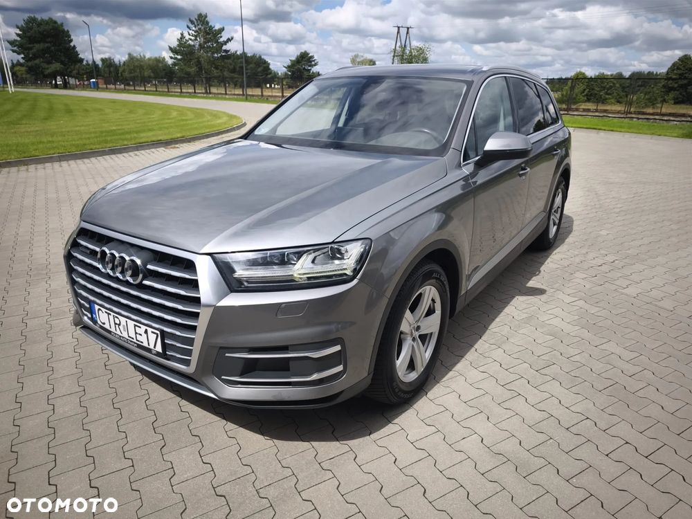 Audi Q7 - 1