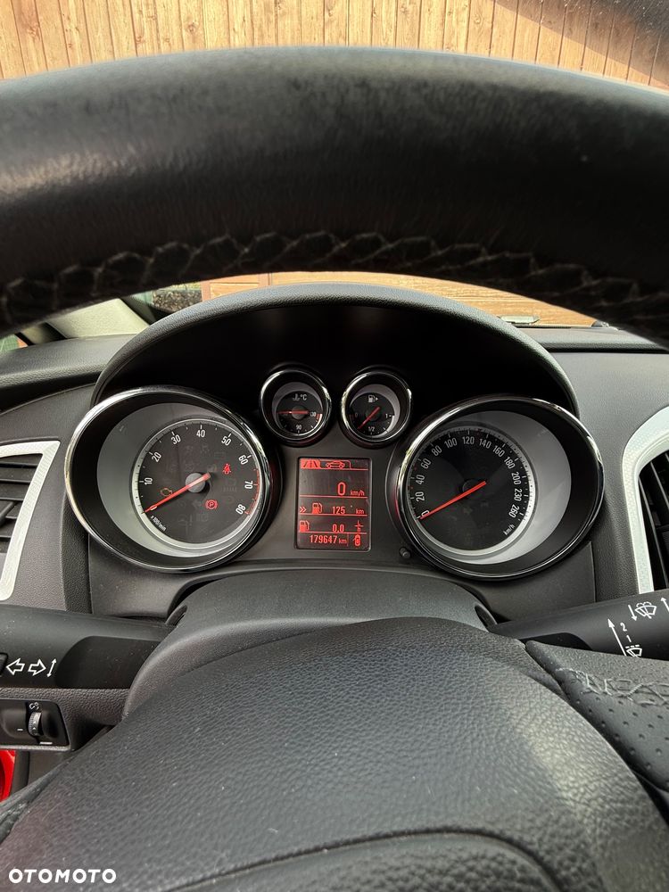 Opel Astra 1.6 T Sport - 13