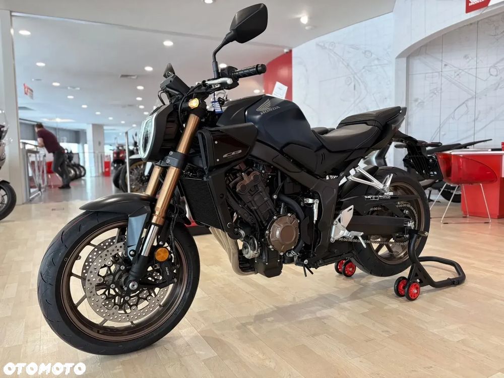Honda CB - 7